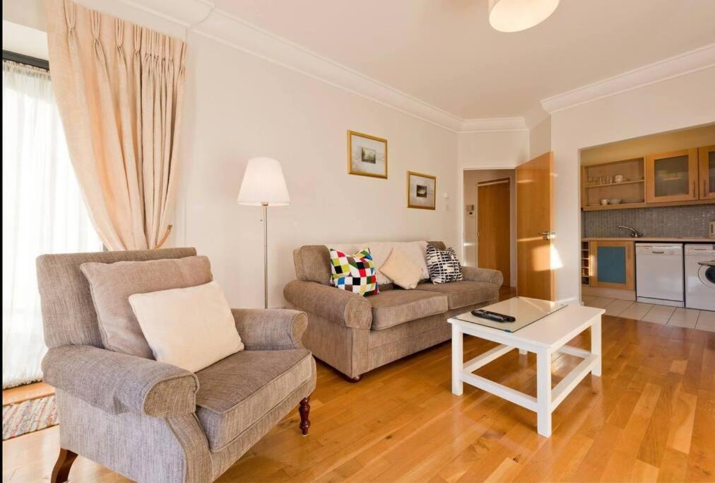 Luxury Apartment In D1 Dublin Kültér fotó